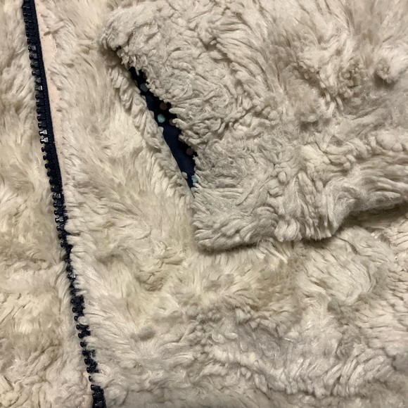 The North Face Mossbud Swirl Reversible Jacket, Navy/Cream - Size 5T (GUC) - Picture 8 of 14